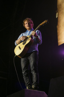 Ed Sheeran - Dubai Media City in Dubai 03/05/2015