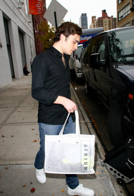 Ed Westwick pic #576046