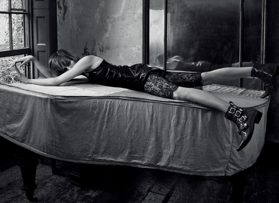 Edie Campbell - Vogue (DE)