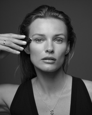 Edita Vilkeviciute - Chanel Beauty