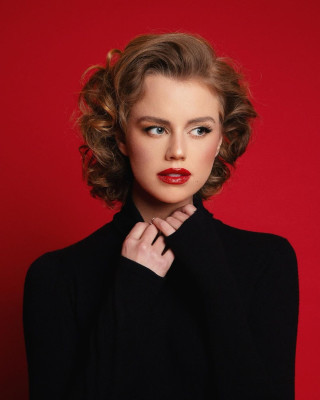 Effy Harvard by Axel Lang
