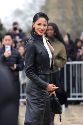 Eiza Gonzalez at Loewe Womenswear F/W show in Paris Fashion Week, 03/01/24