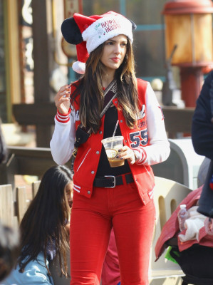 Eiza Gonzalez – Disneyland Park in Los Angeles 