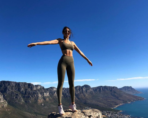 Eiza Gonzalez pic #1113286