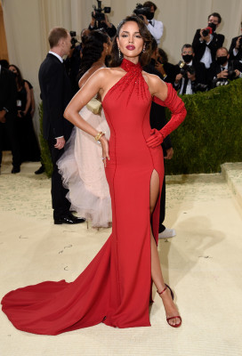 Eiza Gonzalez-Met Gala 2021