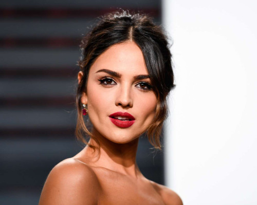 Eiza Gonzalez – 2017 Vanity Fair Oscar Party in Hollywood