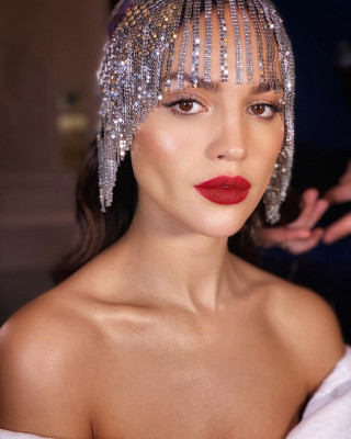 Eiza Gonzalez 11/29/2021