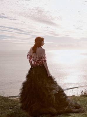 Eleanor Tomlinson – Photoshoot for Town &amp; Country UK December 2018