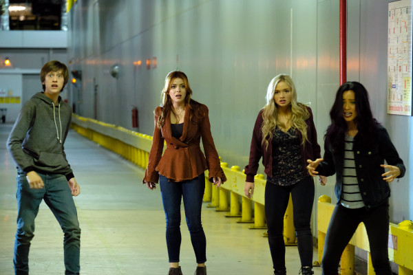 Elena Satine - The Gifted (2017) 1x09 &#039;outfoX&#039;