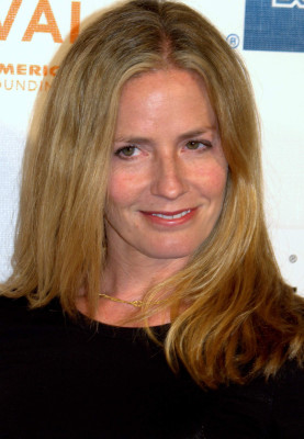 photo 11 in Elisabeth Shue gallery [id269331] 2010-06-04 00:00:00