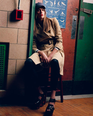 photo 7 in Elise Crombez gallery [id189810] 2009-09-23 00:00:00