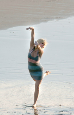 Elisha Cuthbert pic #165940