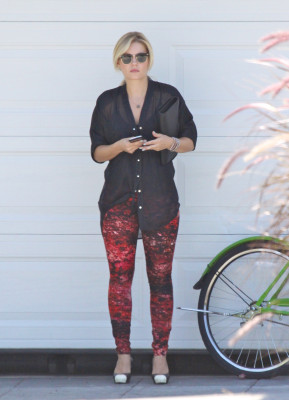 Elisha Cuthbert pic #552479
