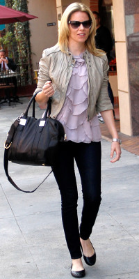 Elizabeth Banks pic #596681