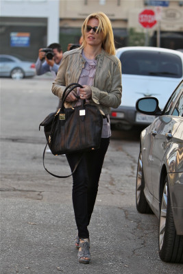 Elizabeth Banks pic #591110