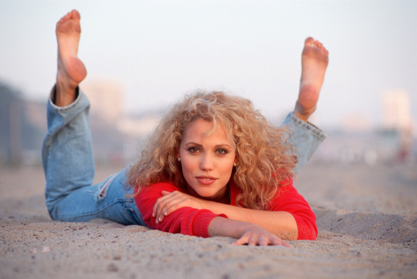 Elizabeth Berkley pic #1166837