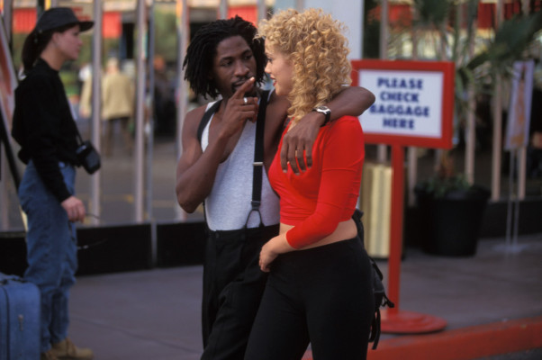 Elizabeth Berkley pic #1169712