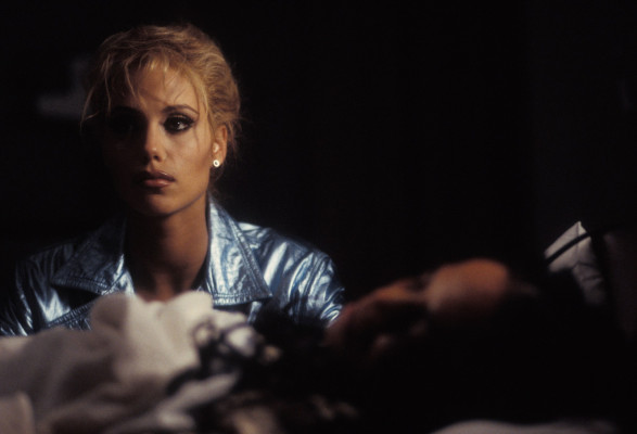 Elizabeth Berkley pic #1173552