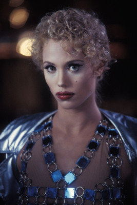 Elizabeth Berkley pic #1168790