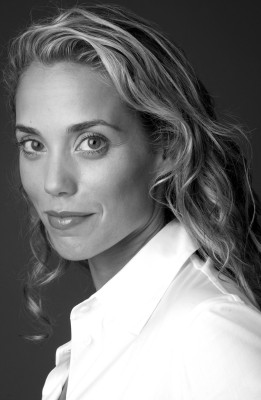 Elizabeth Berkley pic #1178402