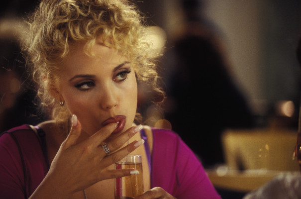 Elizabeth Berkley pic #1172052