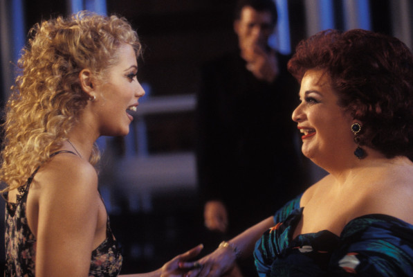 Elizabeth Berkley pic #1168408