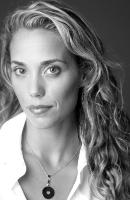 Elizabeth Berkley pic #1178403