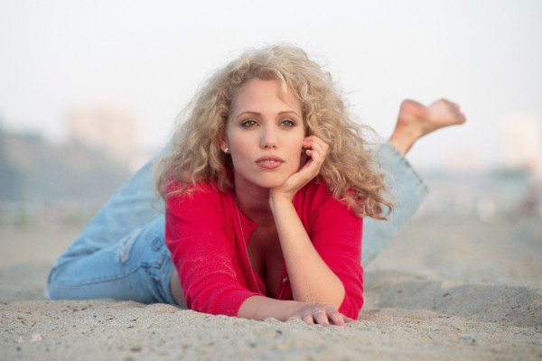 Elizabeth Berkley pic #1166841
