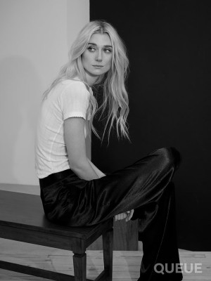 Elizabeth Debicki ~ Netflix Queue April 2023