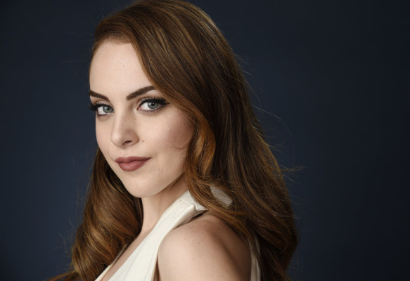 Elizabeth Gillies