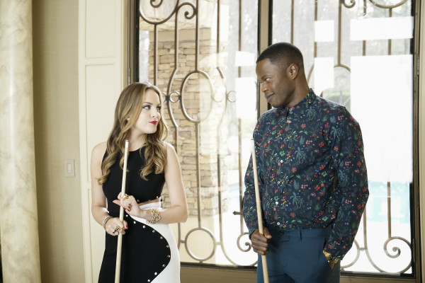 Elizabeth Gillies - Dynasty (2017) 1x01 'I Hardly Recognized You'