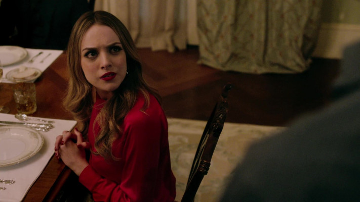 Elizabeth Gillies - Dynasty (2017) 1x01 &#039;I Hardly Recognized You&#039;