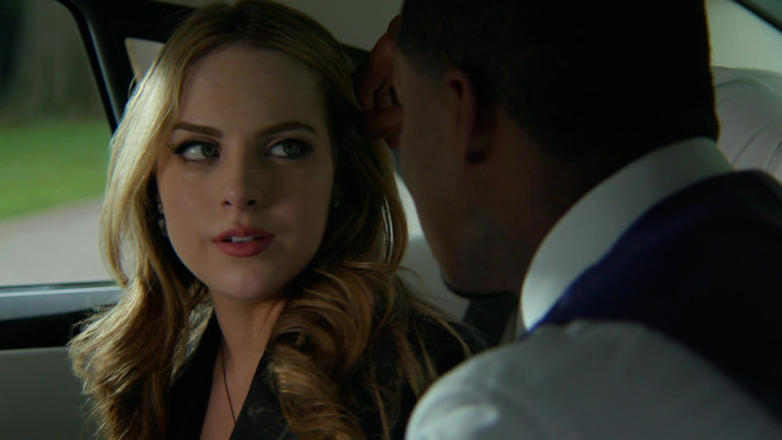 Elizabeth Gillies - Dynasty (2017) 1x02 &#039;Spit It Out&#039;