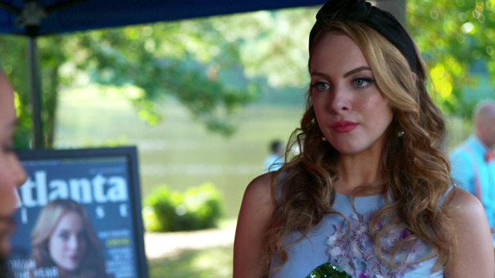 Elizabeth Gillies - Dynasty (2017) 1x05 &#039;Company Slut&#039;