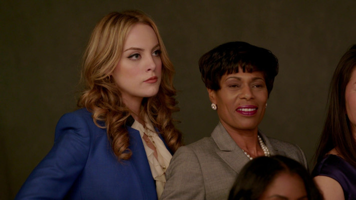 Elizabeth Gillies - Dynasty (2017) 1x05 &#039;Company Slut&#039;