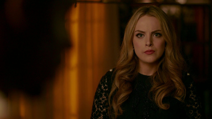 Elizabeth Gillies - Dynasty (2017) 1x05 &#039;Company Slut&#039;