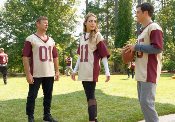 Elizabeth Gillies - Dynasty (2017) 1x07 &#039;A Taste of Your Own Medicine&#039;