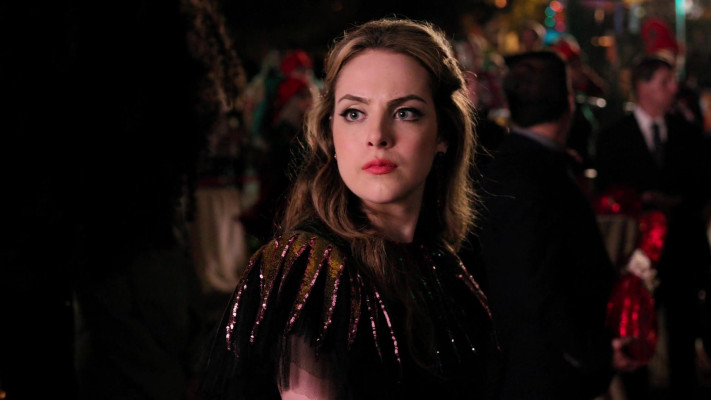 Elizabeth Gillies - Dynasty (2017) 1x08 &#039;The Best Things in Life&#039;