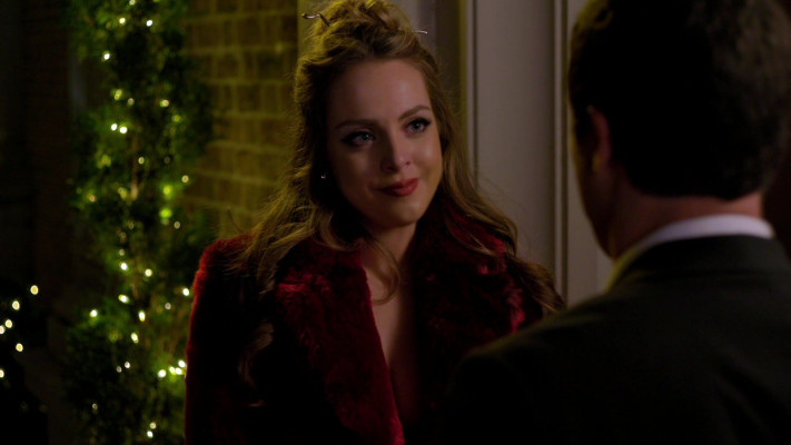 Elizabeth Gillies - Dynasty (2018) 1x10 &#039;A Well-Dressed Tarantula&#039;