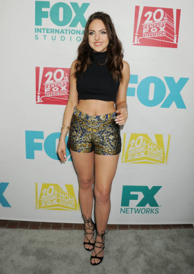 Elizabeth Gillies pic #818575