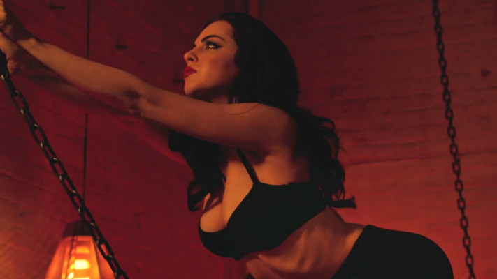 Elizabeth Gillies pic #891569