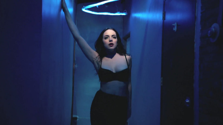 Elizabeth Gillies pic #891568