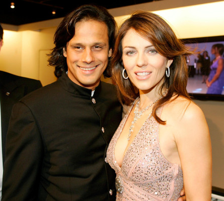 photo 19 in Elizabeth Hurley gallery [id251699] 2010-03-23 00:00:00