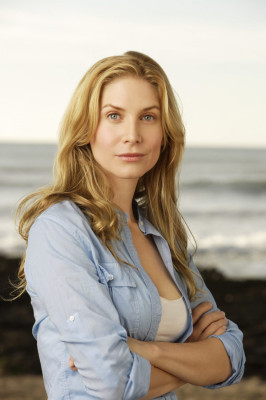 Elizabeth Mitchell pic #329643