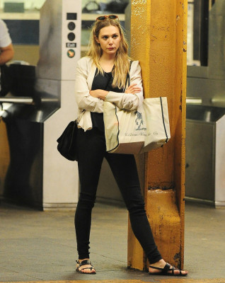 Elizabeth Olsen pic #678468