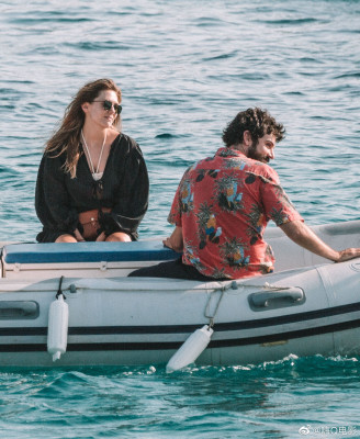 Elizabeth Olsen - Majorca, Spain 09/18/2019