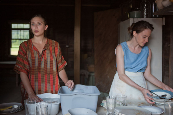 Elizabeth Olsen - Martha Marcy May Marlene (2011)