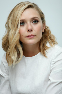 Elizabeth Olsen pic #802034