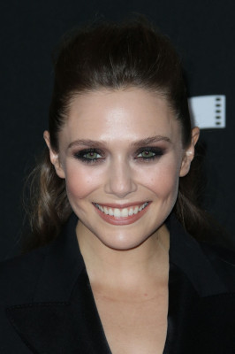 Elizabeth Olsen – Hollywood Film Awards 2017 in Los Angeles