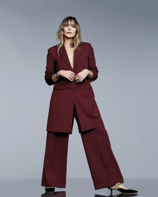 Elizabeth Olsen by Ricky Middlesworth for Emmy // Dec 2020